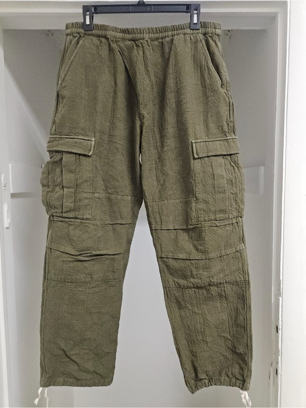 EIGHTEEN EAST GORECKI CARGO PANT ANCIENT OLIVE DOUBLE WEAVE JACQUARD COTTON MED